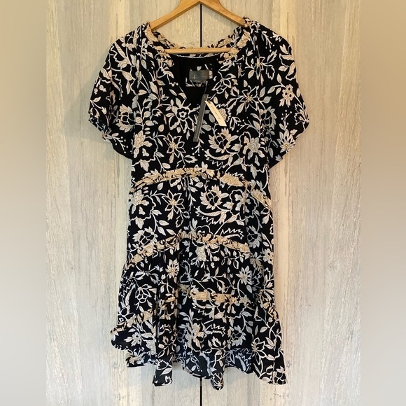 Anthropologie Ruffle Trim Mini - Picture 1 of 3